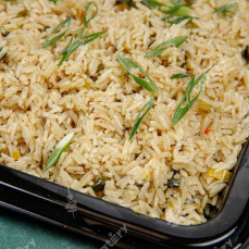 Рис с луком порей